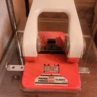 دستگاه پانچ کاغذ ژاپنی