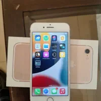 آیفون 7   128 گیگ  طلایی