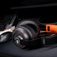 هدست گیمینگcougar phontum