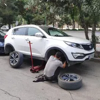 مکانیک سیار مکانیکی یدک‌کش امداد خودرو باطری ساز