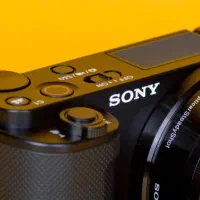 دوربین بدون آینه سونی zve10