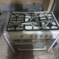 اجاق گاز سگال ۵ شلعه سالم تمیز طرح فر