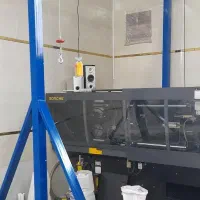 کارگر ساده آقا کارگاه تزریق پلاستیک در باویل