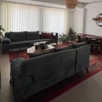 مبل ال ۷نفره رنگش سبزه به همراه دوعدد میز وسط چوبی|مبلمان خانگی و میز عسلی|تنکابن, |دیوار