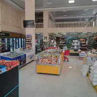 یخچال مرغی و استند شکلات و آجیل