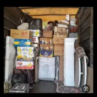 کارگر اساس منزل همراه با ماشین