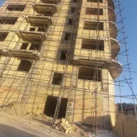 نیازمند نیروی داربست استادکار و کارگر پایین کار