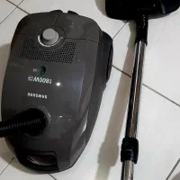 یک دستگاه جارو برقی  سامسونگ اصلی