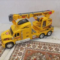 اسباب بازی جرثقیل غول پیکر
