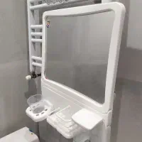 آینه و جا مسواکی جا مایعی روشویی