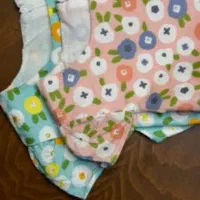 مقداری لباس بچه گانه همه مارک خارجی|کفش و لباس بچه|شیراز, میانرود|دیوار