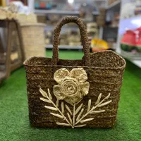 سفره و ساک حصیری