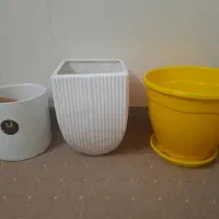 تعدادی گلدان سرامیکی در حد نو و کاملا سالم