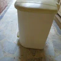 سطل زباله پدال دار