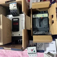 کلید برق صنعتی