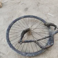 تنه دوچرخه همراه با بعضی وسایل|دوچرخه، اسکیت، اسکوتر|سراوان, |دیوار