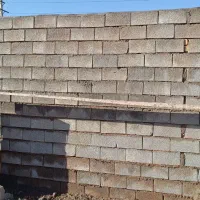 دیوارکشی  و سیمان زنی با مصالح