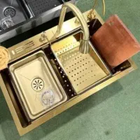 سینک  طلایی آبشاری