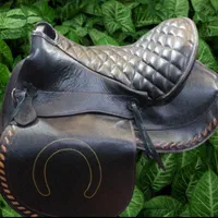 لوازم سوارکاری صادقی  زین طرح استرالیایی