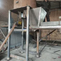 آهنگر جوشکار کمک دست|استخدام صنعتی، فنی، مهندسی|ری, بازار آهن|دیوار