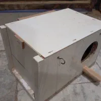 لانه عروس هلندی، قفس