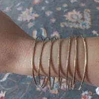 النگو آینه ای در حد نو۱۰۰بالای تابلو۱۵گرمو۶۰سوت۷عد