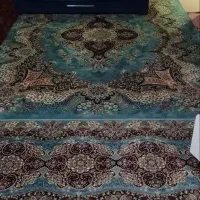 فرش بسیار خوش رنگ و کاملا نو