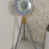 ساعت ایستاده