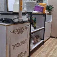 میز و ویترین داخلی فروشگاه