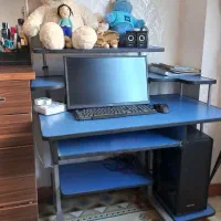 میز کامپیوتر آبی