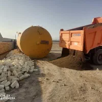 مهندس معمار همراه با لب تاب. خانم