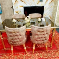 میز نهارخوری ۴نفره مدل چستر شیشه ۱۰میل تمیز و سالم|میز و صندلی غذاخوری|تهران, مهرآباد|دیوار
