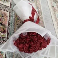 دسته گل ولنتاین رز قرمز