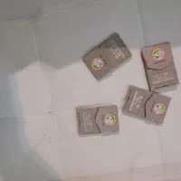 چند تیکه وسایل خیاطی