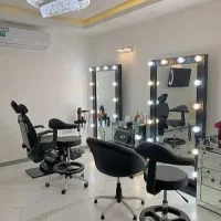 خانوم جهت کار در منزل و سالن زیبایی با حقوق بالا