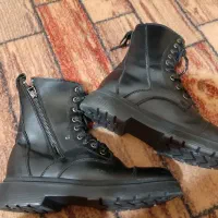 بوت ساق کوتاه|کیف، کفش، کمربند|قم, تعویض پلاک|دیوار