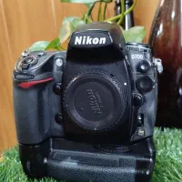 d700 نیکون