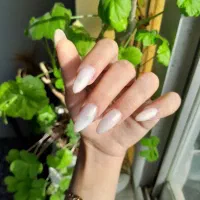 کاشت ناخن رایگان