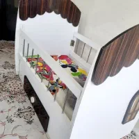 تخت کودک و عروسک