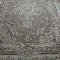 فرش کارگر د و تمیز