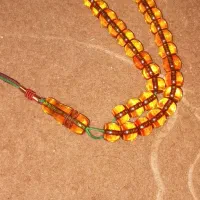 تسبیح سندلوس سی وسع تایی بودار تراش گرد|کلکسیون اشیاء عتیقه|خوی, |دیوار