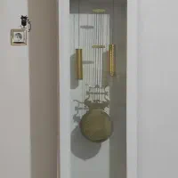 ساعت ایستاده سفید