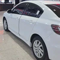 مزدا نیو تیپ 4