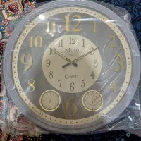 ساعت دیواری