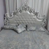 تخت دونفره ومیز آرایش باآینه و پاتختی