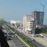 رهن 65 متر اداری بر اصلی خیابان شیرود