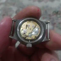 ساعت وستن|ساعت|رباط‌کریم, مسکن مهر آبشناسان|دیوار