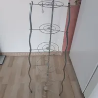 استند