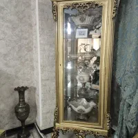 ویترین کاملا نو وسالم