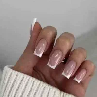 کاشت ناخن و اکستنشن مژه